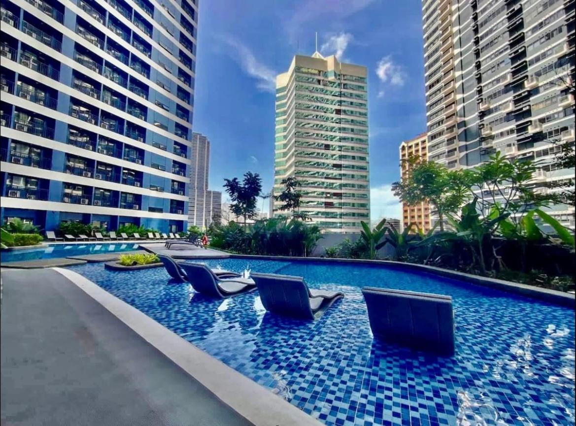 In Air Residences Makati Wifi Netflix Disney, Pool & Mall * Manila