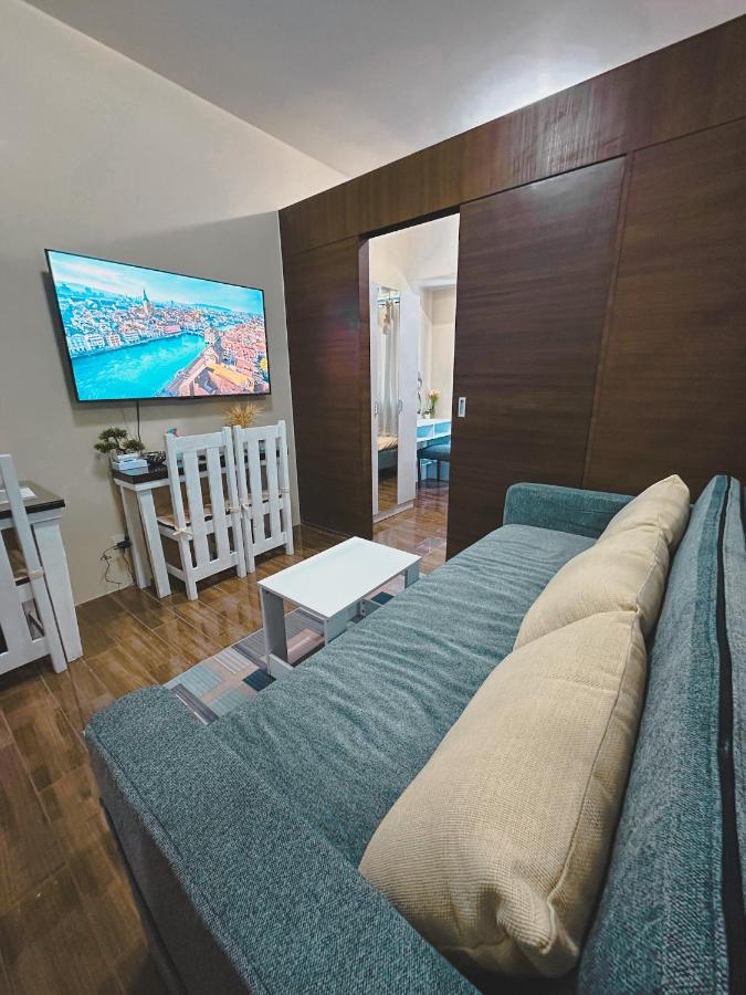 In Air Residences Makati Wifi Netflix Disney, Pool & Mall